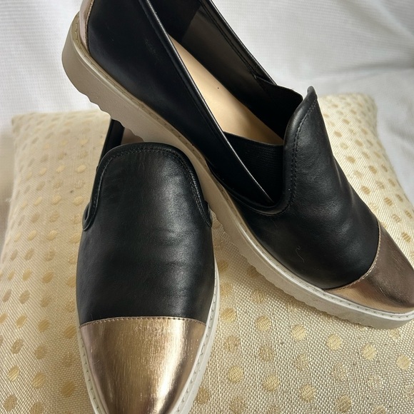 KWOT Karl Lagerfeld Leather Slip-On Shoes, black gold, flats - Picture 3 of 4